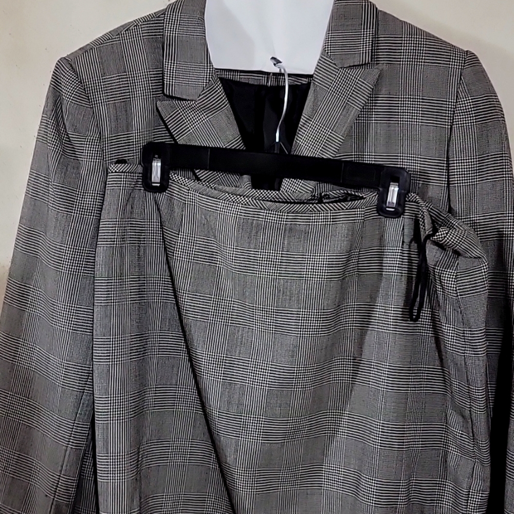 Ladies' business causal suits